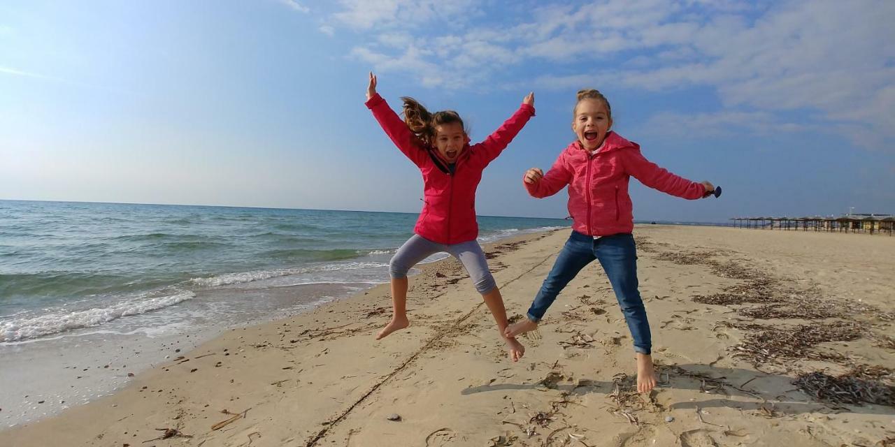 Sea Star Apartments Kallikratia Nea Kallikrateia Zewnętrze zdjęcie